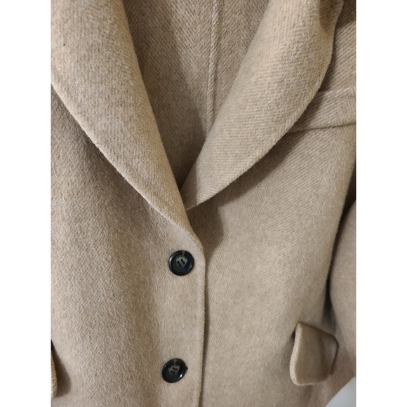 Stylish Light Caramel Wool Coat - Picture 2 of 5